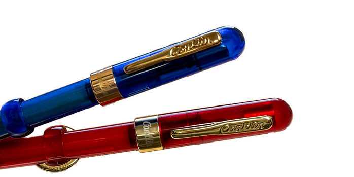 conklin_mark_twain_crescent_filler_demo_fountain_pens_in_hand_sideways