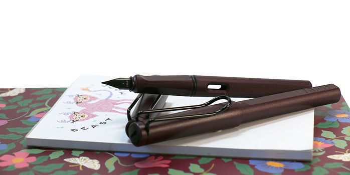 lamy_safari_scarlet_fountain_pen