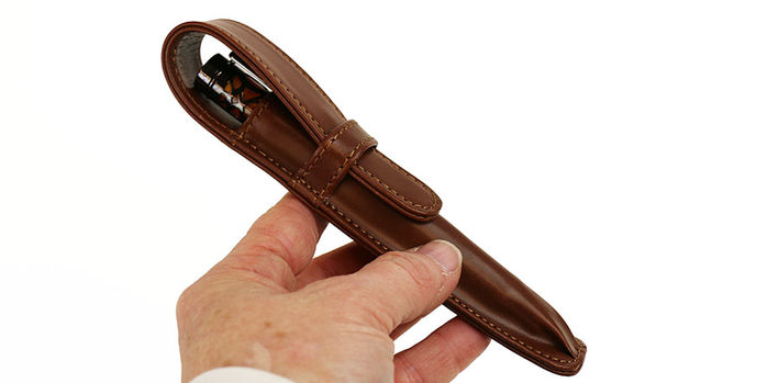 aston_leather_single_pen_carrying_case_in_hand