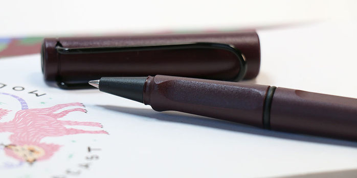 lamy_safari_scarlet_rollerball_uncapped
