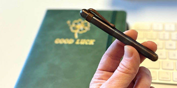 kaweco_lilliput_fountain_pen_capped_in_hand