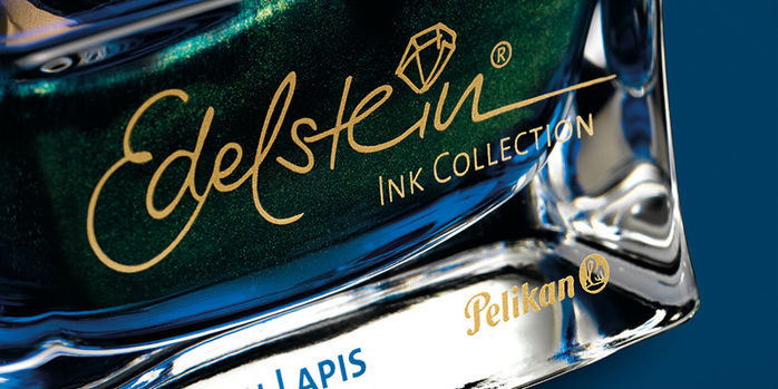 pelikan_edelstein_ink_of_the_year_golden_lapis_up_close