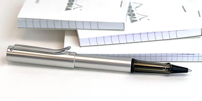 lamy_2022_special_edition_al_star_rollerball_pen_posted