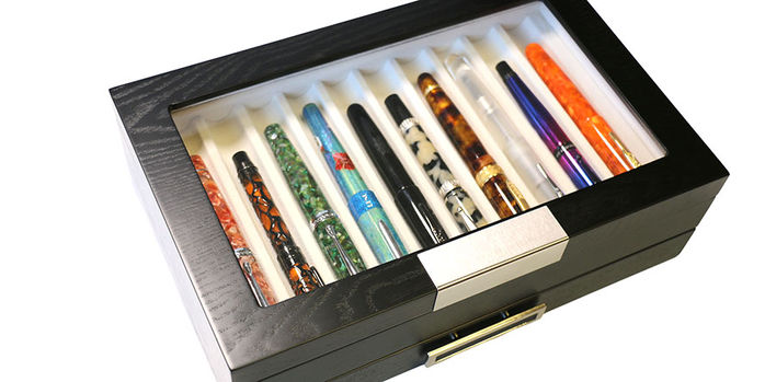 pen_chalet_20_display_case_with_pens