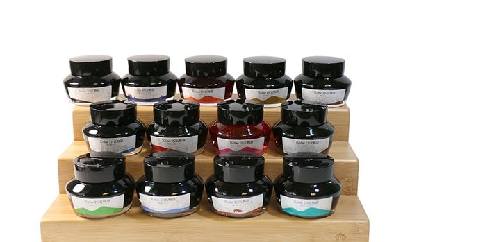 nagasawa_kobe_inks_on_stand