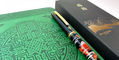 platinum_maki_e_brush_pen_capped_with_green_notebook