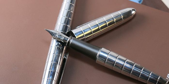 diplomat_aero_rhomb_chrome_fountain_pen