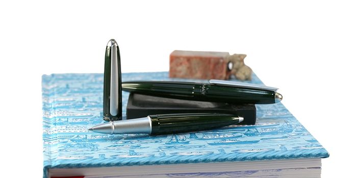 diplomat_aero_evergreen_rollerball_pen