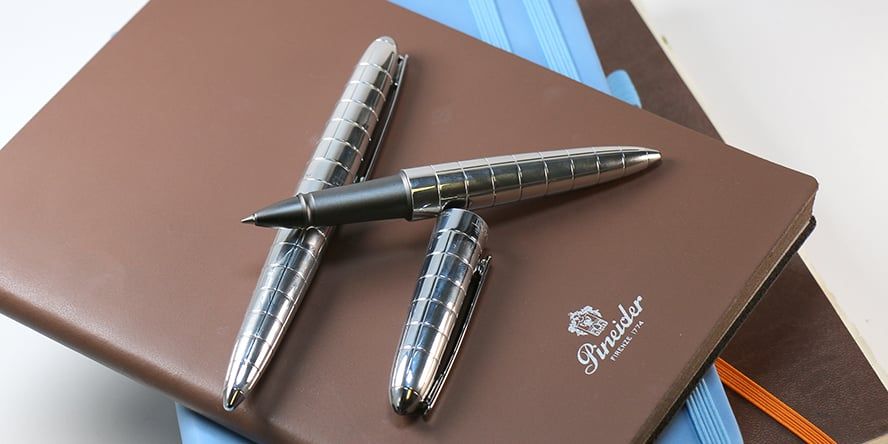 Diplomat Aero Rollerball Pens diplomat_aero_rhomb_chrome_rollerball_pen_uncapped