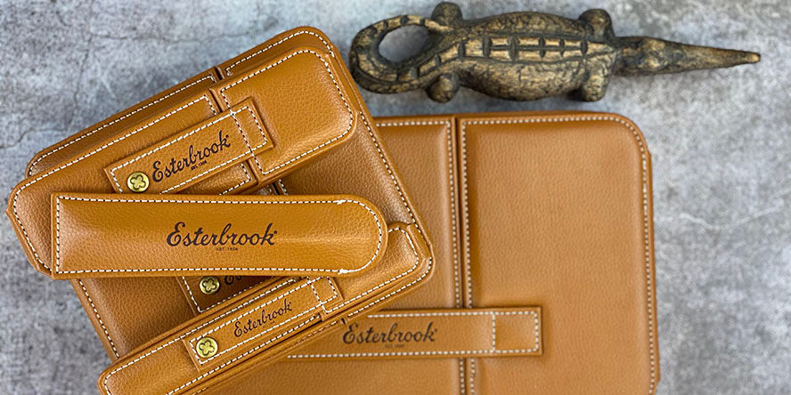 Esterbrook Triple Nook Pen Carrying Cases esterbrook_nook_triple_pen_case_and_others_closed