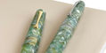 leonardo_officina_italiana_momento_zero_jade_green_fountain_pen_caps
