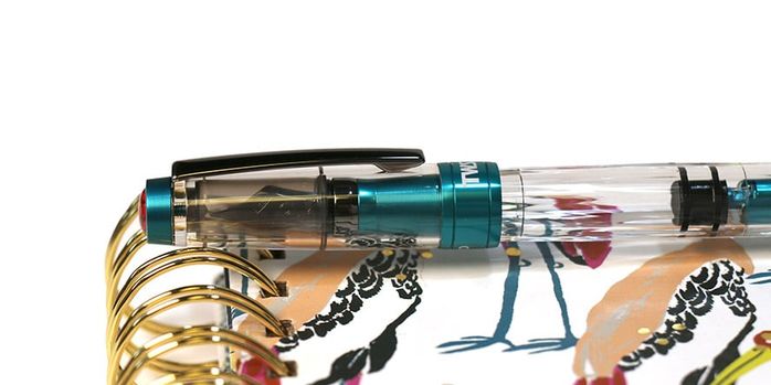twsbi_diamond_580alr_fountain_pen_carribean_capped