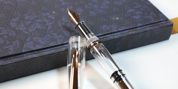 nahvalur_original_fall_fountain_pen_uncapped