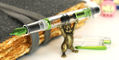 nahvalur_original_spring_fountain_pen_uncapped_on_sassy_brassy_pen_rest