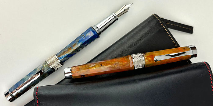 stipula_adagio_fountain_pens_amber_and_light_blue_with_dee_charles