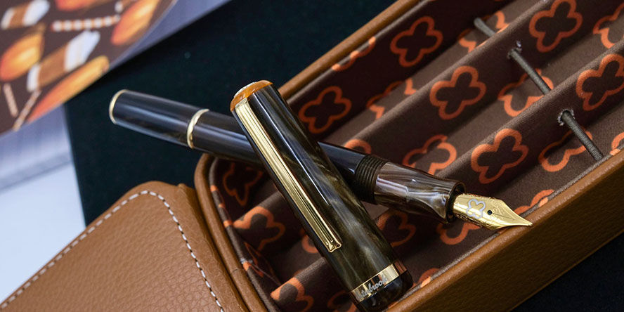 Esterbrook JR Pocket Fountain Pens esterbrook_jr_pocket_pumpkin_latte_fountain_pen