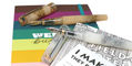 benu_euphoria_white_beach_and_golden_beach_fountain_pens_both_uncapped