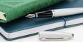 cross_calais_fountain_pen_satin_chrome_uncapped