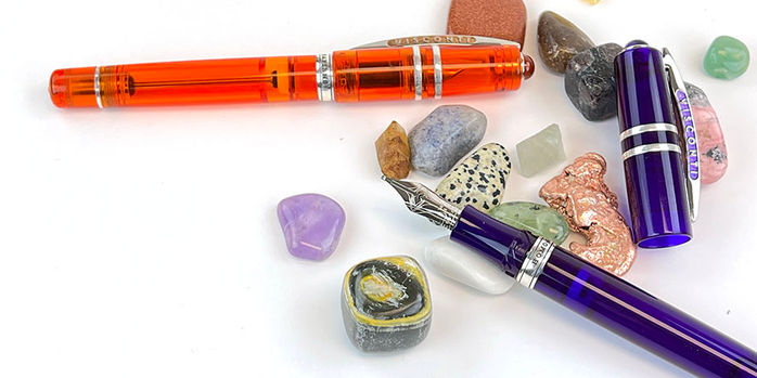 visconti_homo_sapiens_demo_stones_amethyst_and_mandarin_garnet_fountain_pens_with_crystals