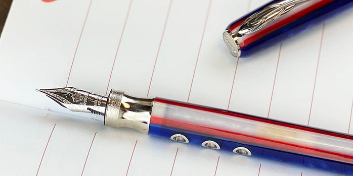 pineider_limited_edition_queen_mary_fountain_pens_porthole_ink_windows