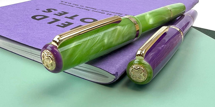 esterbrook_jr_pocket_paradise_fountain_pens_purple_passion_and_key_lime_closeup