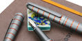 diplomat_elox_fountain_pens_grey_orange_uncapped