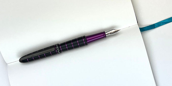 diplomat_elox_purple_fountain_pen