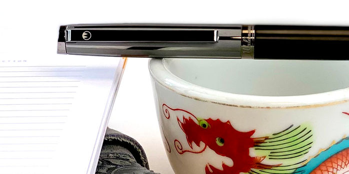 waldmann_frosted_stripes_tuscany_fountain_pen_with_dragon