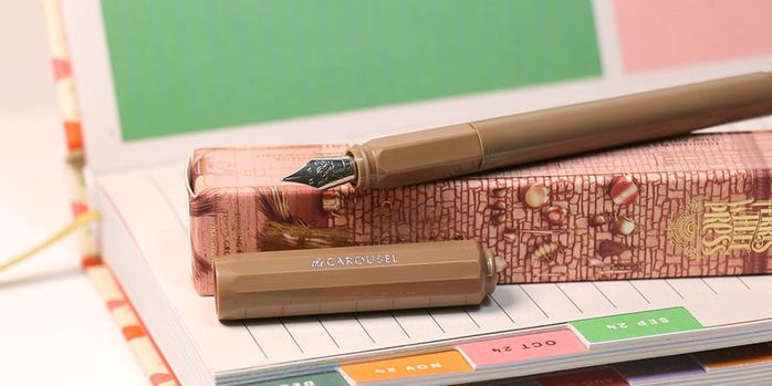 ferris_wheel_press_oinking_embers_carousel_fountain_pens_uncapped