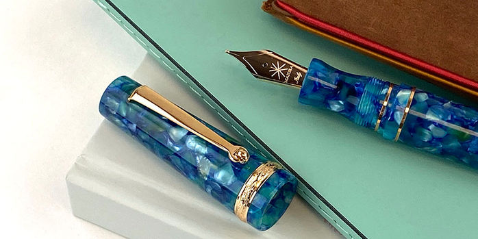 maiora_limited_edition_aventus_fountain_pen_uncapped