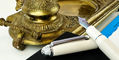 platinum_limited_edition_shape_of_heart_ivoire_fountain_pens_showing_off_nib