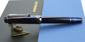 penlux_masterpiece_delgado_firefly_fountain_pen_snail_pen_rest
