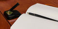 platinum_desk_pen_fountain_pen_black_uncapped