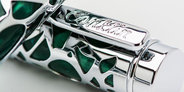 conklin_endura_deco_crest_green_rollerball_cap_zoom