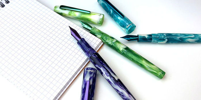 esterbrook_camden_northern_lights_fountain_pens_with_grid_paper