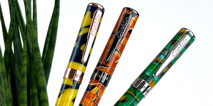 conklin_stylograph_mosaic_fountain_pens_in_hand
