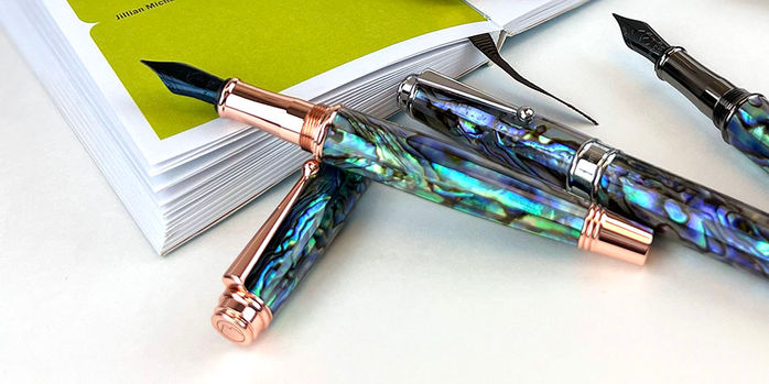 monteverde_invincia_deluxe_limited_edition_abalone_fountain_pens_nibs