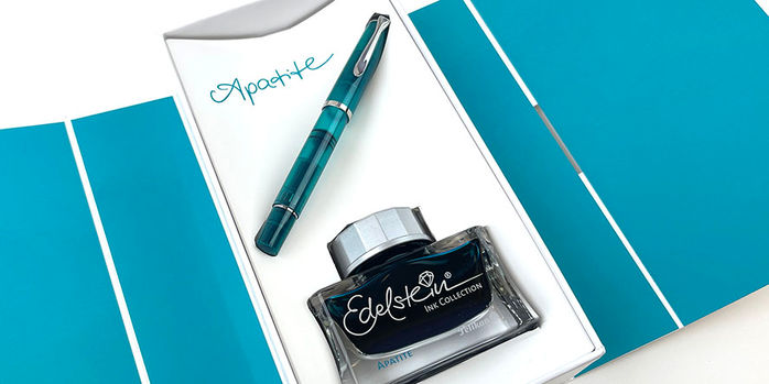 pelikan_classic_205_apatite_special_edition_fountain_pen_in_package