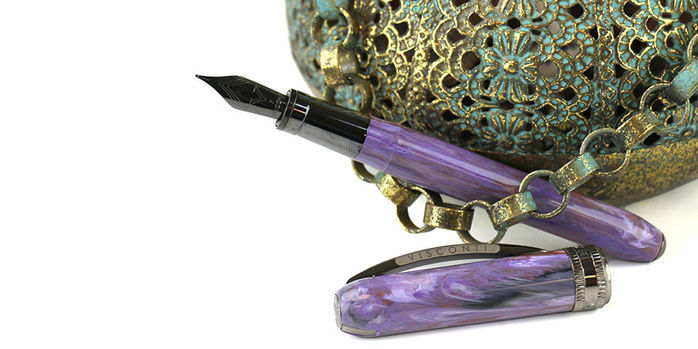 visconti_rembrandt_s_lavender_fountain_pen_in_vase