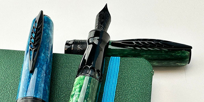 pineider_lgb_rocco_fountain_green_and_turquoise_pens_showing_nib