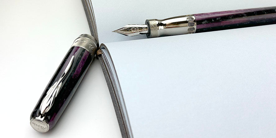 Pineider Arco Stilo Violet Fountain Pens