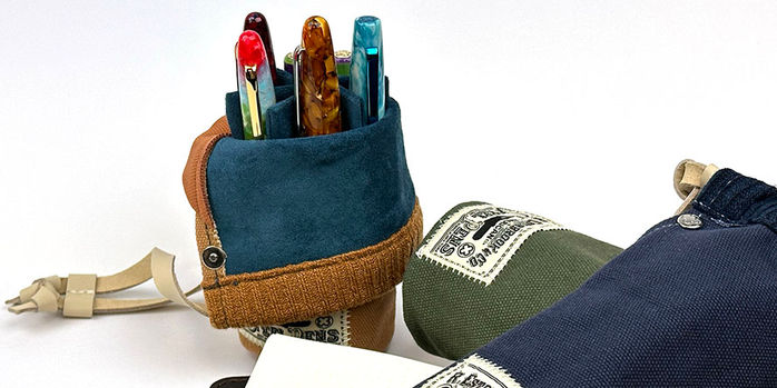 esterbrook_2go_pen_cup_and_carrying_cases_navy_blue_in_front