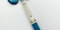 sailor_pro_gear_slim_mini_rencontre_fountain_pen_capped_in_dot_grid_notebook
