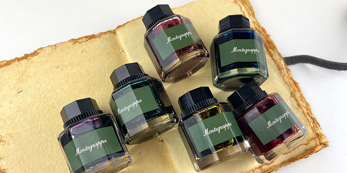 montegrappa_bottled_ink_50ml_on_book
