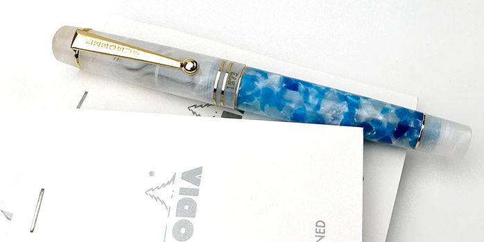 leboeuf_jules_verne_around_the_world_in_80_days_limited_edition_fountain_pen_capped