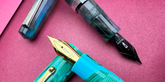delta_duna_fountain_pens_showing_2_nibs
