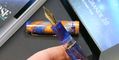 leonardo_officina_italiana_momento_zero_2.0_galattica_universe_gold_trim_nib_in_hand
