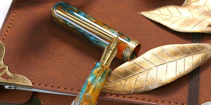 nahvalur_voyage_summer_fountain_pen_uncapped