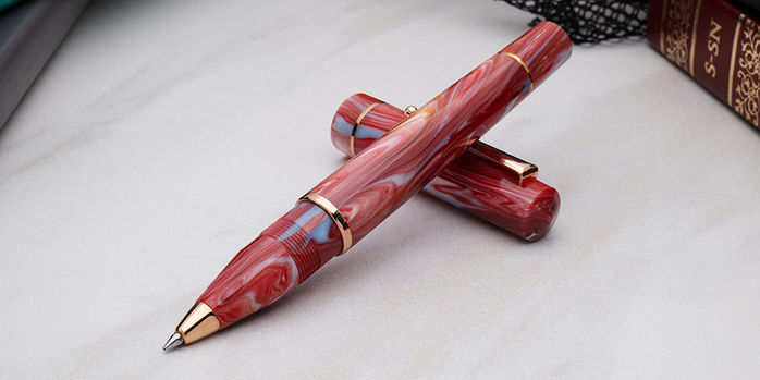 delta_duna_ghibli_red_rollerball_pen