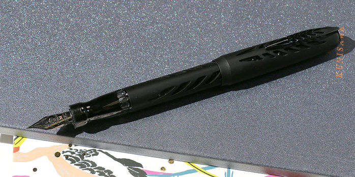 pineider_limited_edition_millenium_fountain_pen_posted